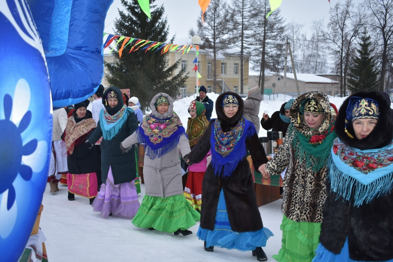 Дуҫлыҡ менән көслөбөҙ