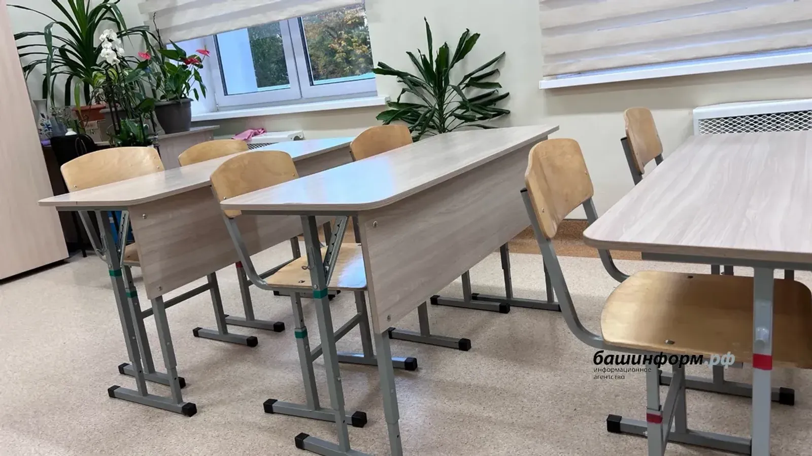 Уҡыусылар биология, сит тел һәм географиянан диктант тапшыра