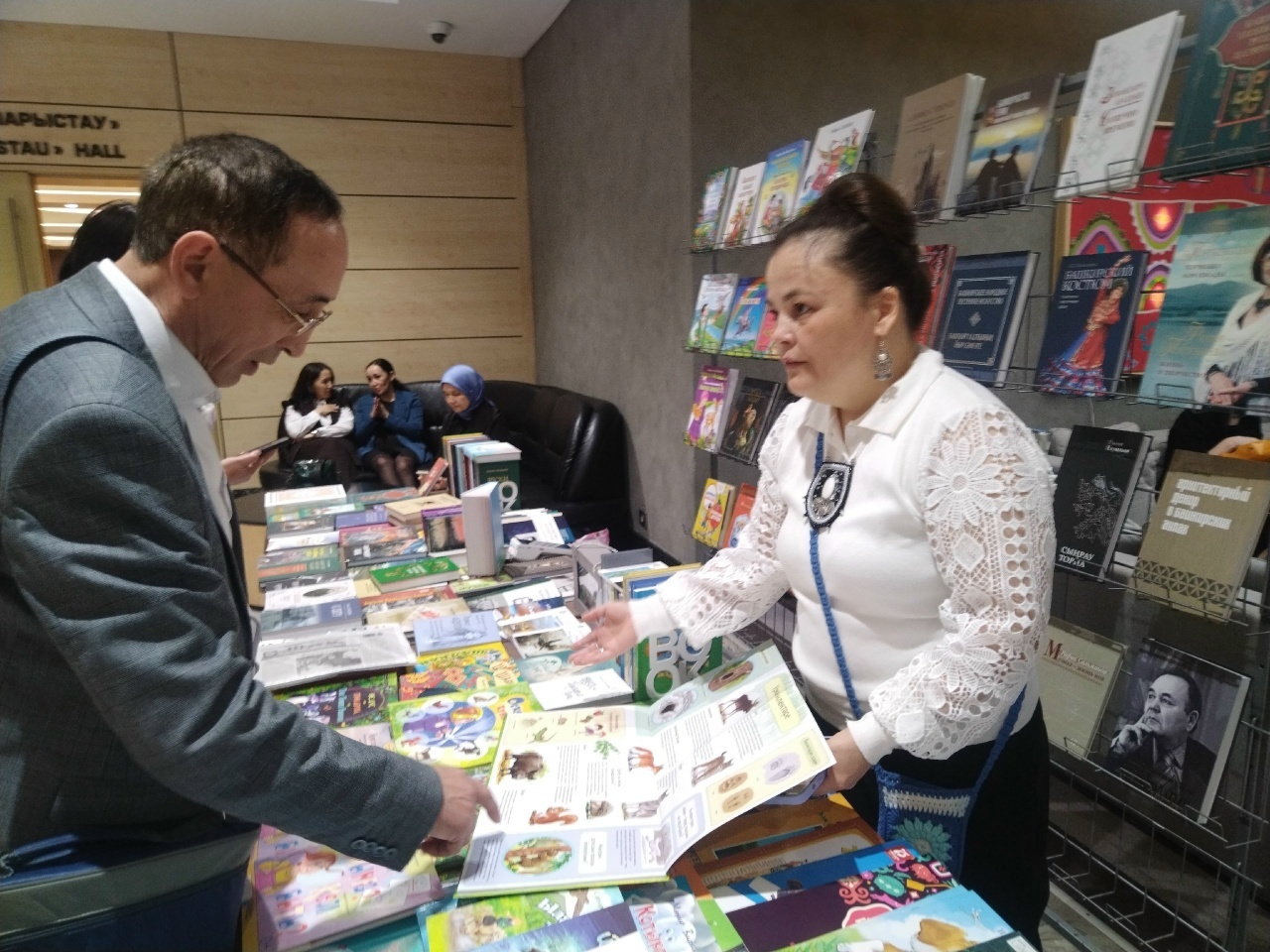 Матбуғат хеҙмәткәрҙәре йыйылды