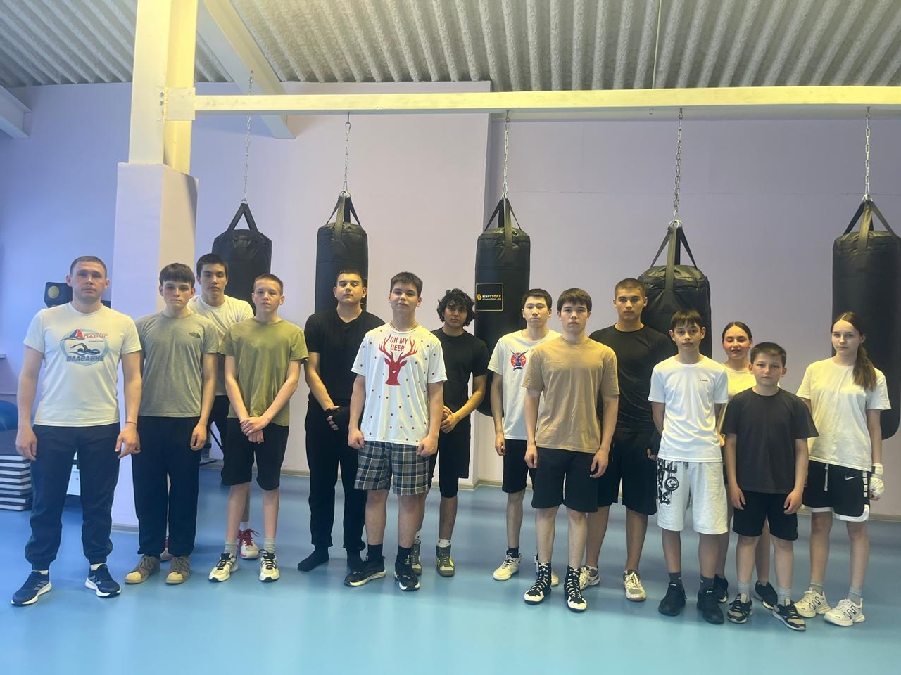 Бокс үҙеңде яҡларға өйрәтә