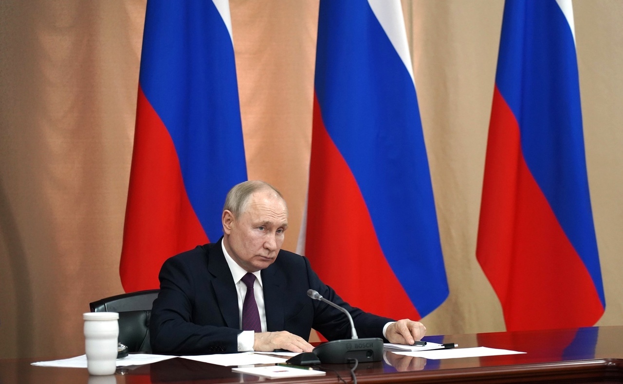 Путин поздравил российских военнослужащих с освобождением Артемовска