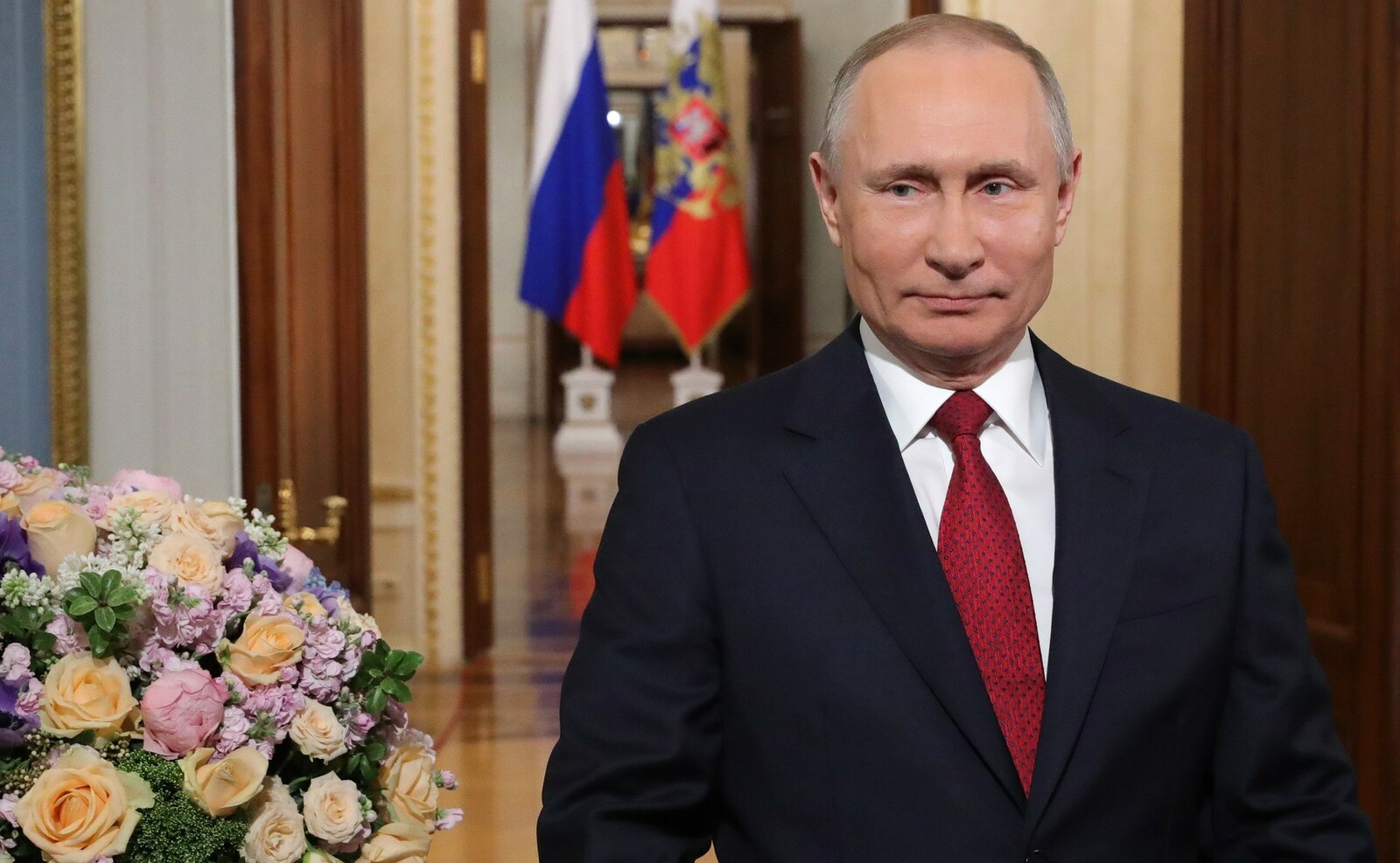 Путин встретится с семьями, награжденными орденом "Родительская слава"