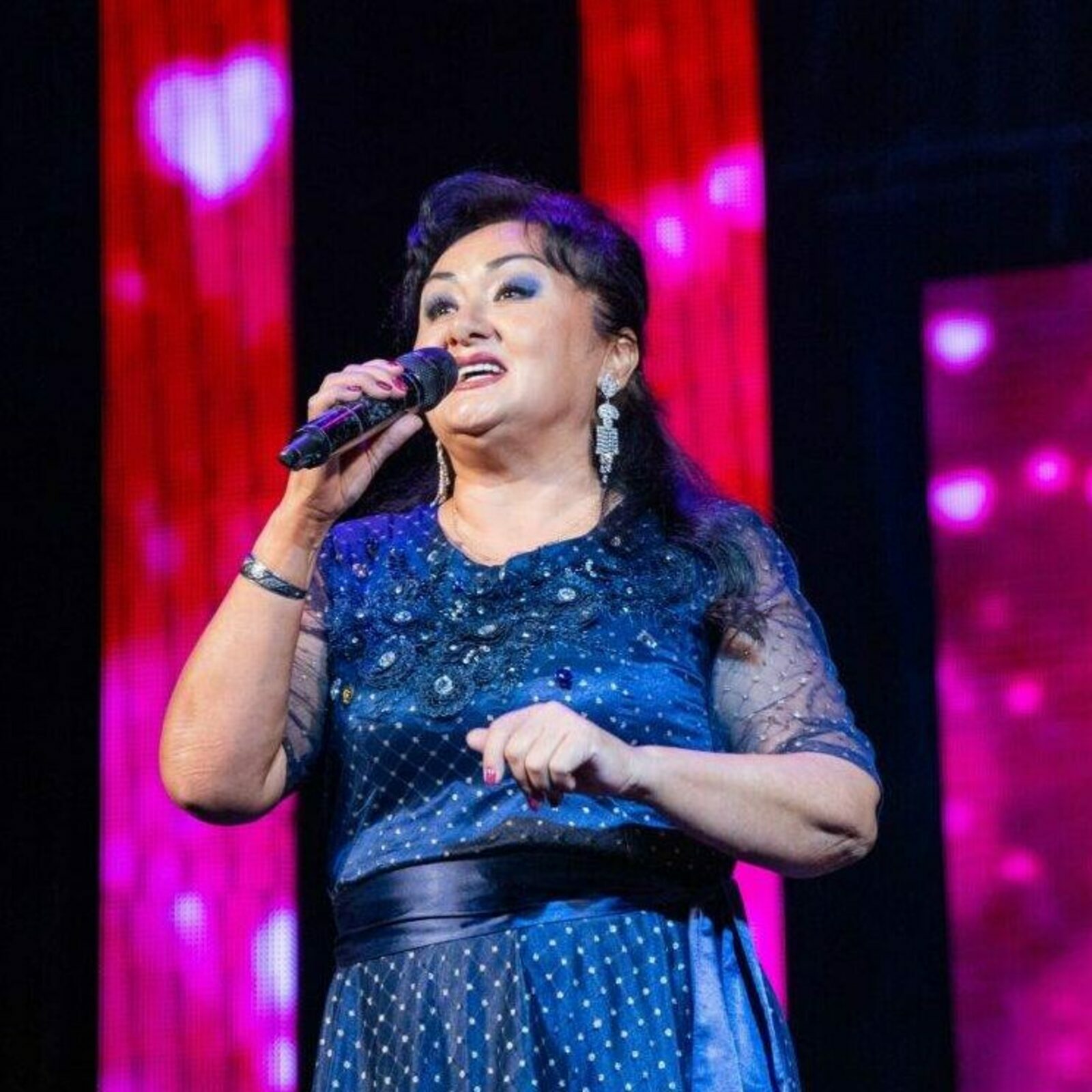 Йырсы Миңзифа Исҡужинаны ҡотлайбыҙ!