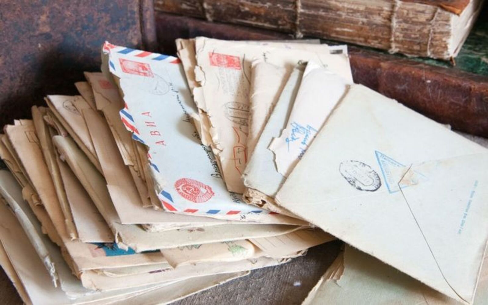 Тапшырылмаған хаттар... йәки Бәхетле булып ҡараным