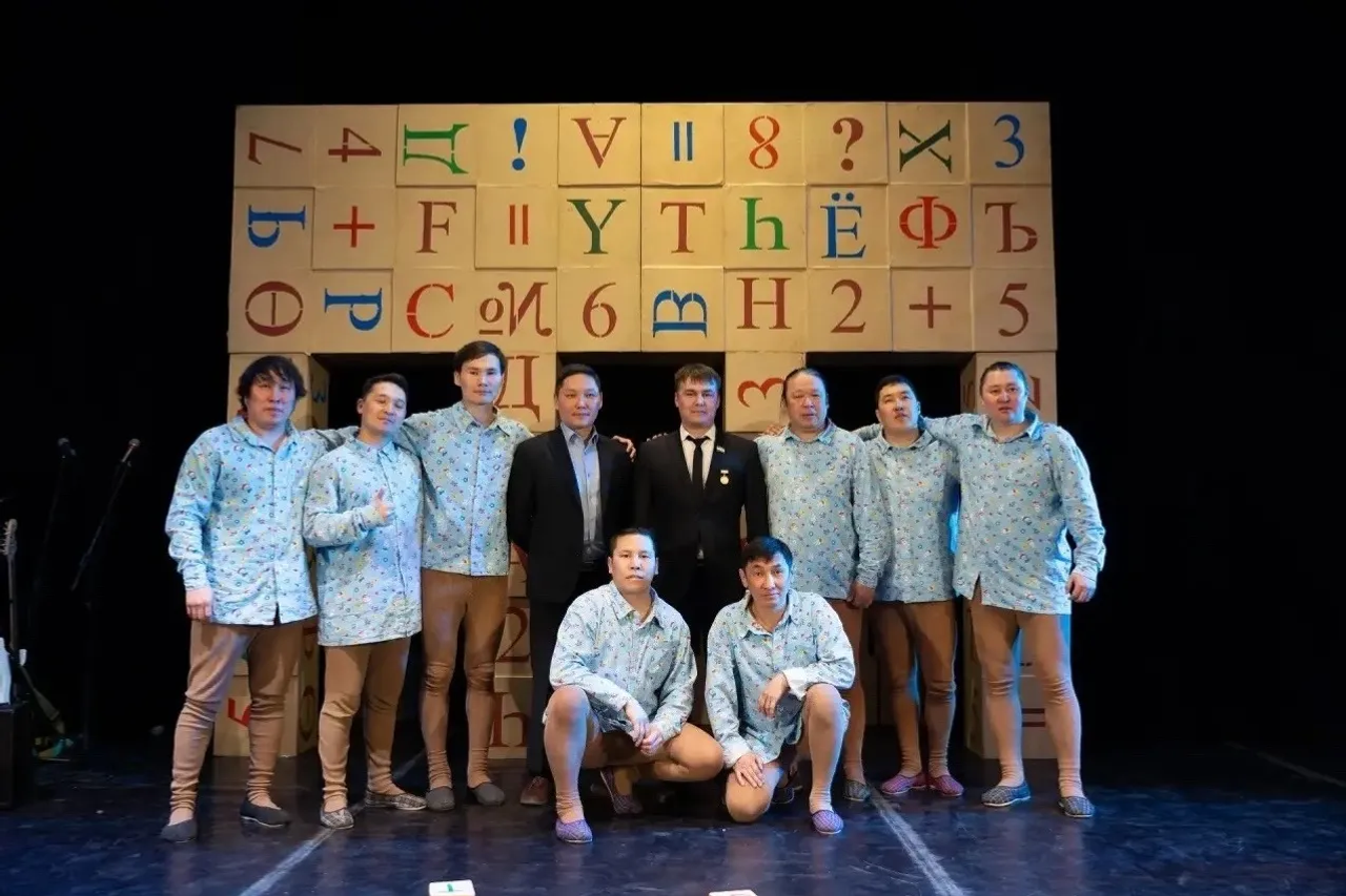 Тывала башҡорт яҙыусыһы Айгиз Баймөхәмәтов миҙал менән бүләкләнде