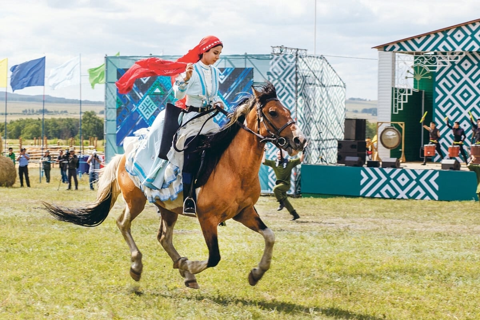 Ат тураһында гажәйеп тамаша көтөлә