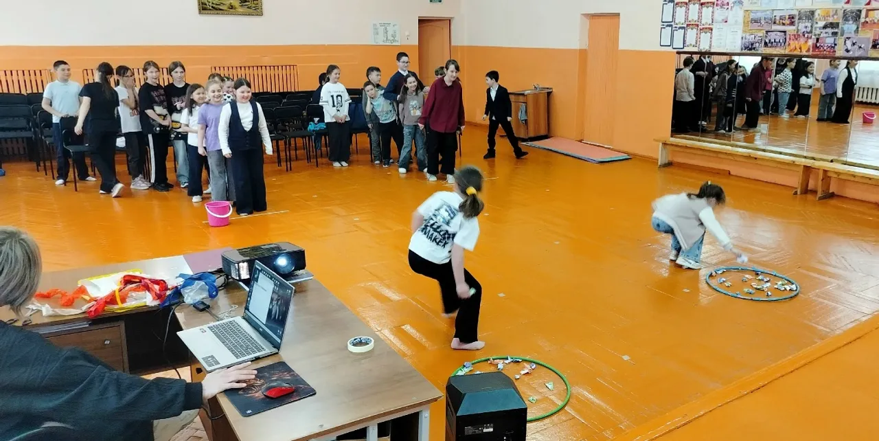 Йәш экологтар көнөн билдәләнеләр