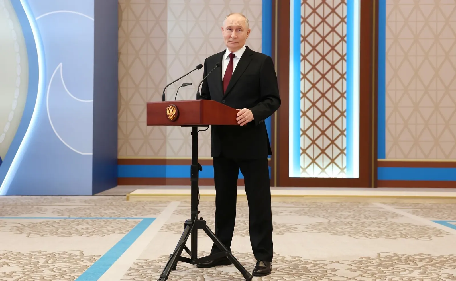 Владимир Путин ответил на вопросы представителей СМИ