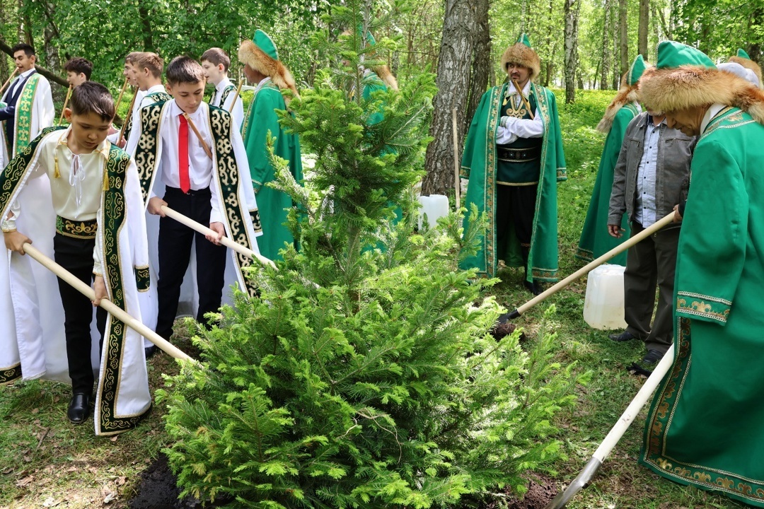 Октябрьскийҙа ҡурай моңо ағылды