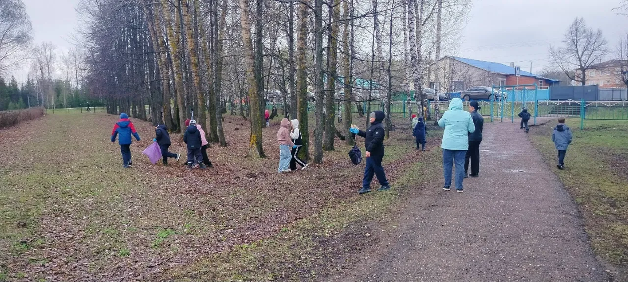 Йәш экологтар көнөн билдәләнеләр