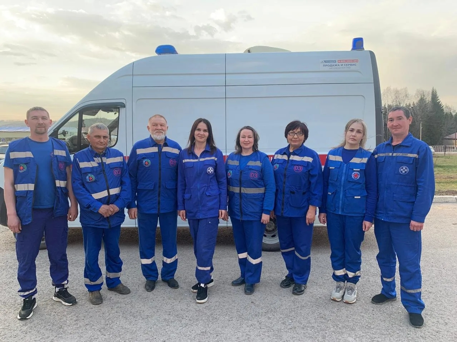 28 апрель — ашығыс медицина ярҙамы хеҙмәткәрҙәре көнө